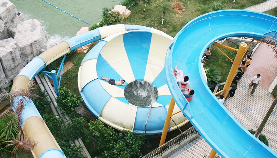 广东| 清远 清泉湾漂流水城景区,乐而忘返