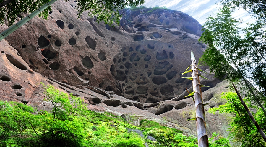 福建| 三明 泰宁寨下大峡谷,赏丹霞地貌之旅