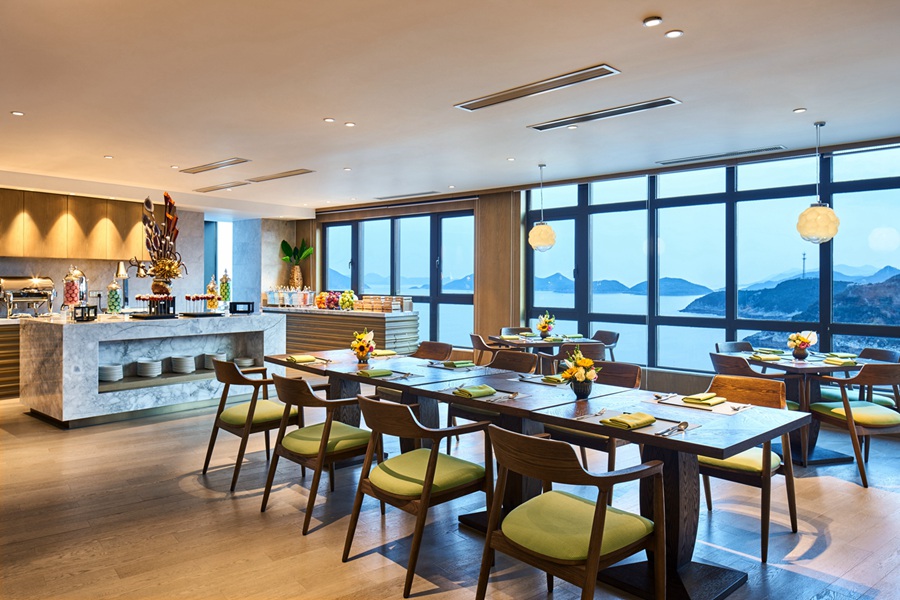 浙江| 宁波 象山海景皇冠假日酒店,依山环海