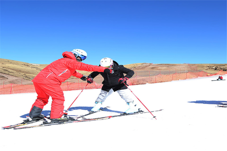 云南大海草山国际滑雪度假区滑雪票