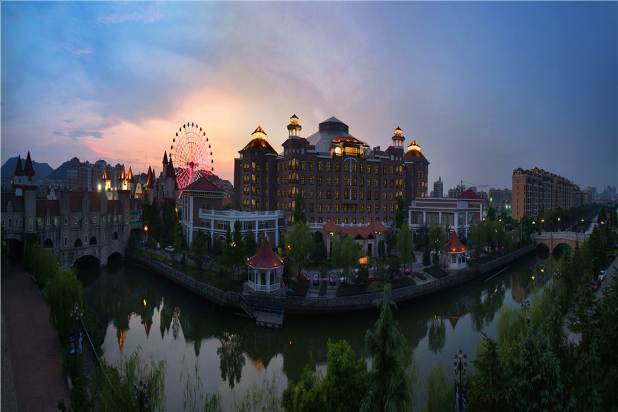 杭州宋城湘湖第一世界大酒店2天1晚度假套餐高级房酷芽亲子房自助早餐