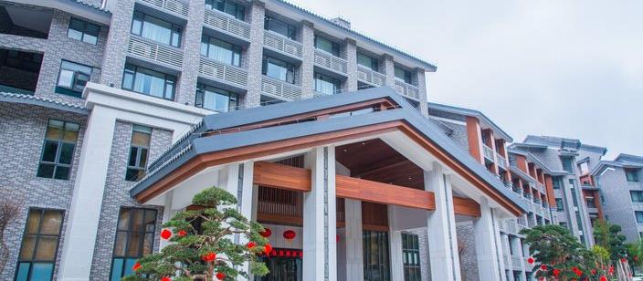 ￥638【双十二含晚套票】新兴翔顺象窝酒店酷芽超级飞侠一房一厅双床房（2大2小早餐+晚餐+象窝生态园+双程缆车+云泉谷汤泉+禅茶博物馆+茶园观光））