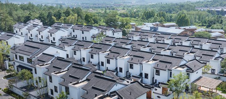 ¥3288|安吉万达美华度假酒店:园景双卧庭院别墅2晚(4早)+迷你吧首轮+藏龙漂流门票2张+儿童乐园+无边泳池+骑行+欢迎水果1份