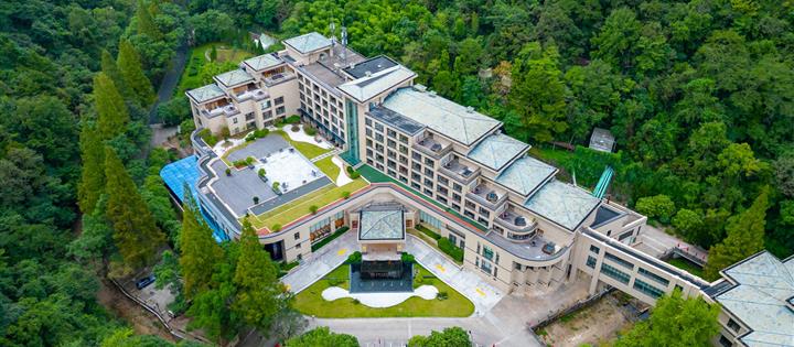 【周末不加价】¥418|宁海森林温泉度假村：诗系列客房1晚+双早+双人温泉+欢迎水果1份