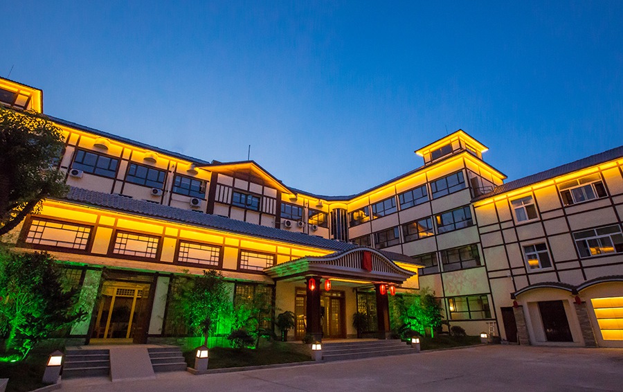河南| 平顶山 昭平湖森林温泉度假酒店