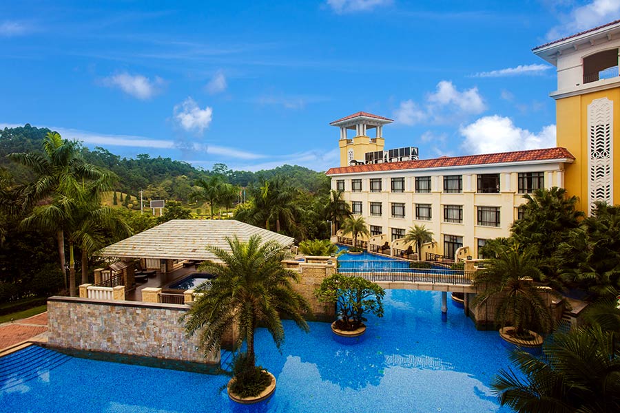 广东| 佛山 绿湖温泉度假酒店,翠意汤泉之旅