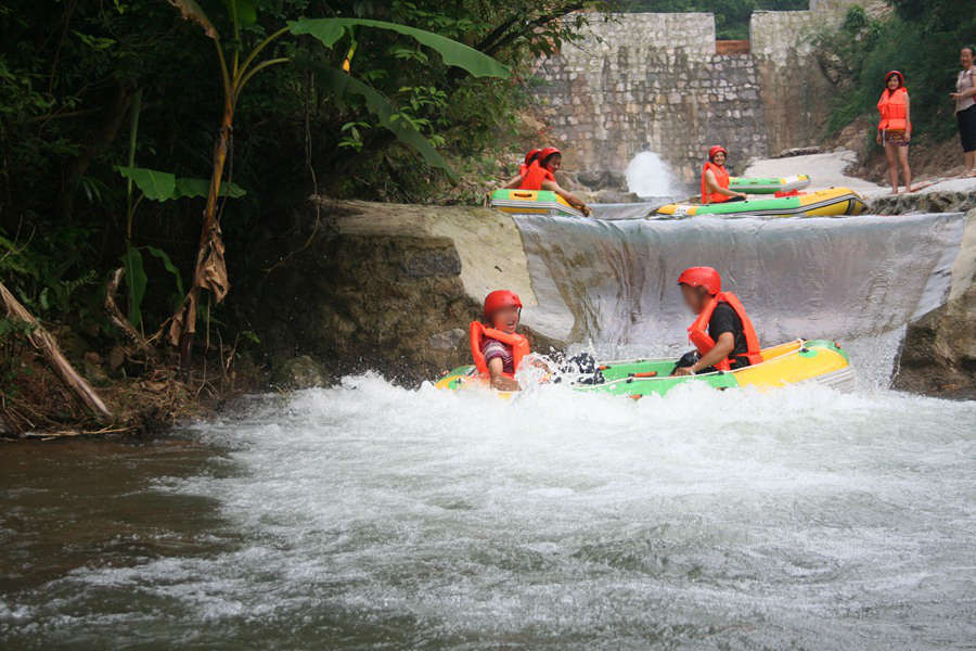 广西| 桂林 平乐仙家温泉门票,畅享激情漂流