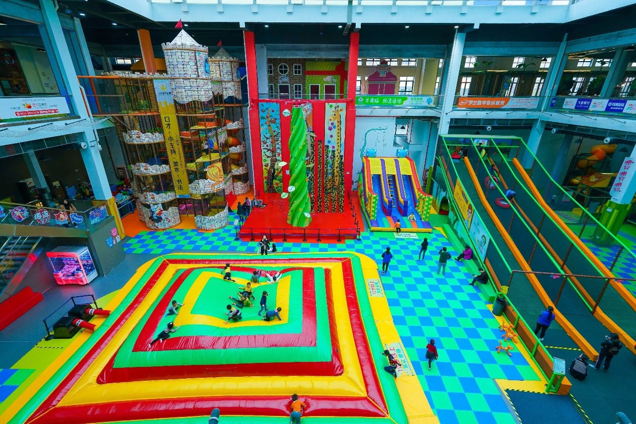 江苏| 苏州 昆山托尼洛兰博基尼酒店